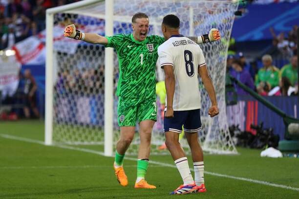 Pickford byl hrdinou Anglie, rozhodující penaltu pak proměnil TAA