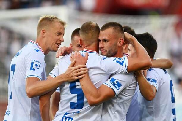 Fotbalisté Baníku Ostrava slaví gól proti arménskému celku Urartu