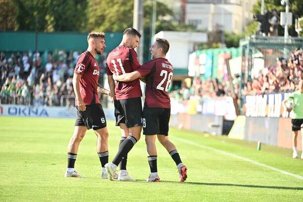 Sparťanská radost po gólu Indrita Tuciho proti Bohemians