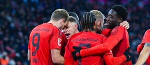 Hráči Bayernu slaví gól proti Augsburgu, 11. kolo Bundesligy 2024–25