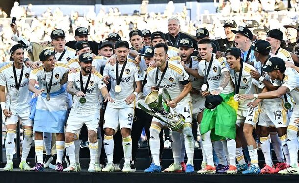 LA Galaxy: hráči slaví ligový titul 2024