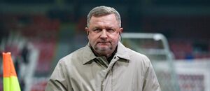 Pavel Vrba v Plzni na zápase s Manchesterem United