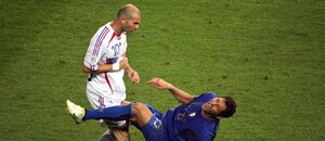 Zinédine Zidane a Marco Materazzi ve finále MS 2006 Zinédine Zidane a Marco Materazzi ve finále MS 2006