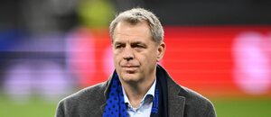 Majitel Chelsea Todd Boehly. UEFA jeho klub potrestala vysokou pokutou Majitel Chelsea Todd Boehly. UEFA jeho klub potrestala vysokou pokutou