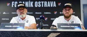 Pavel Hapal a Dominik Holec odpovídají na dotazy novinářů, předzápasová tisková konference Baník vs. Legia Pavel Hapal a Dominik Holec odpovídají na dotazy novinářů, předzápasová tisková konference Baník vs. Legia