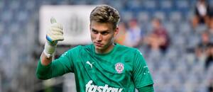 Gólman Zbrojovky Adam Hrdina v nové sezoně ještě neinkasoval Gólman Zbrojovky Adam Hrdina v nové sezoně ještě neinkasoval