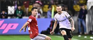 Lev Skvortsov a Lukáš Haraslín během utkání Aktobe se Spartou Lev Skvortsov a Lukáš Haraslín během utkání Aktobe se Spartou